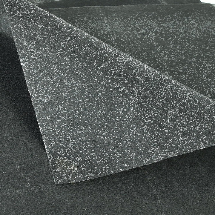 Medium Weight Non Woven Iron On Fusible Interfacing – Black (90 cm Width)